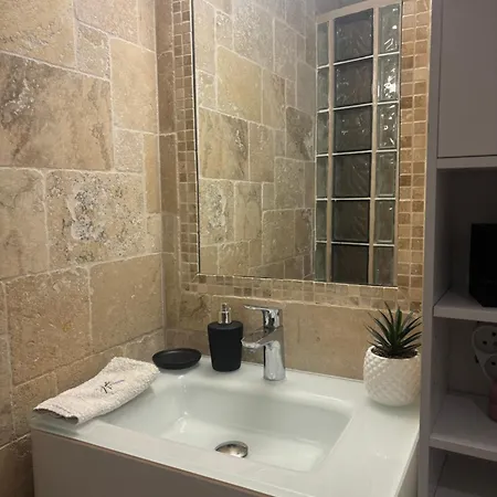 Les Pins Parasols アパート サント・マキシム